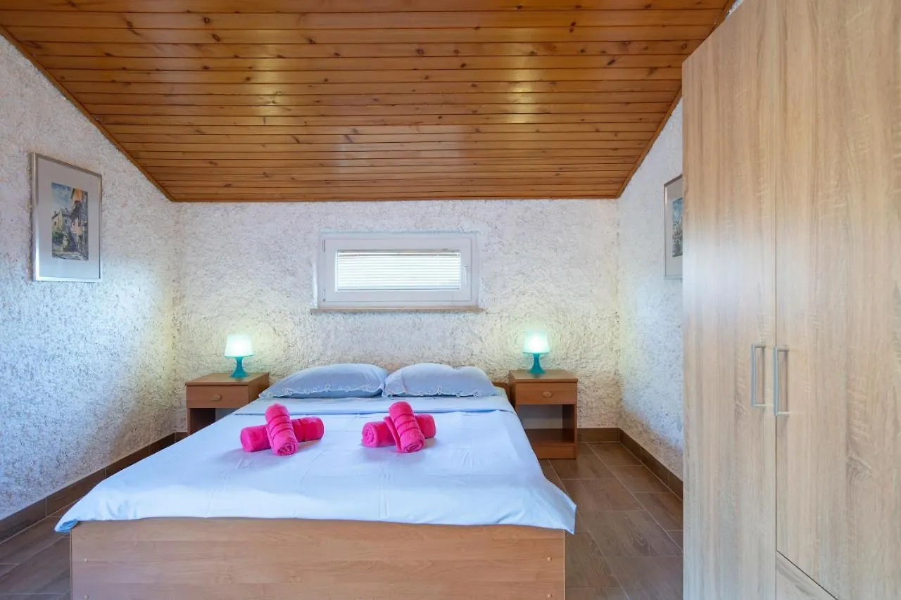 Horizont View Apartment Pola