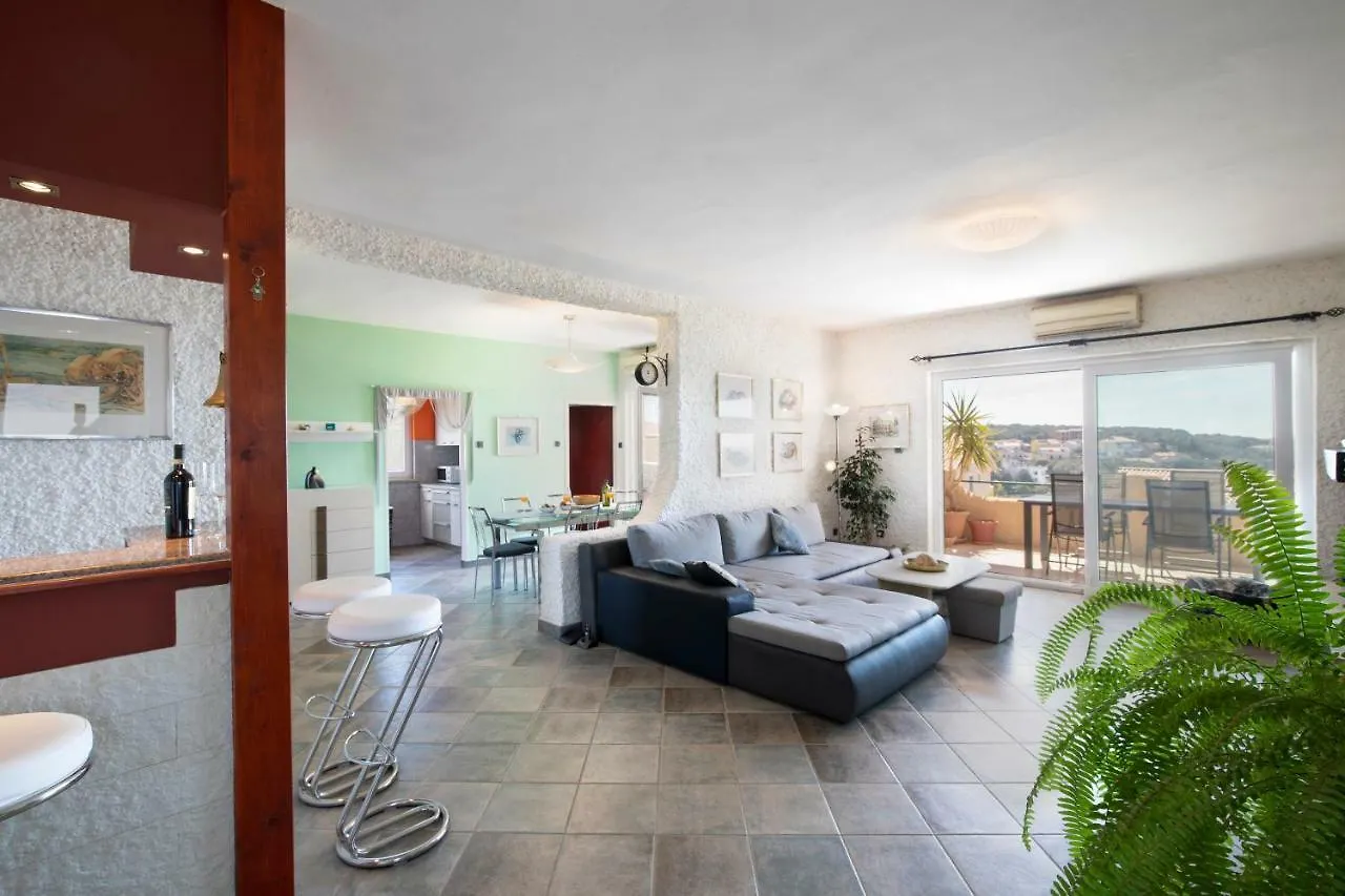 Horizont View Apartment Pola