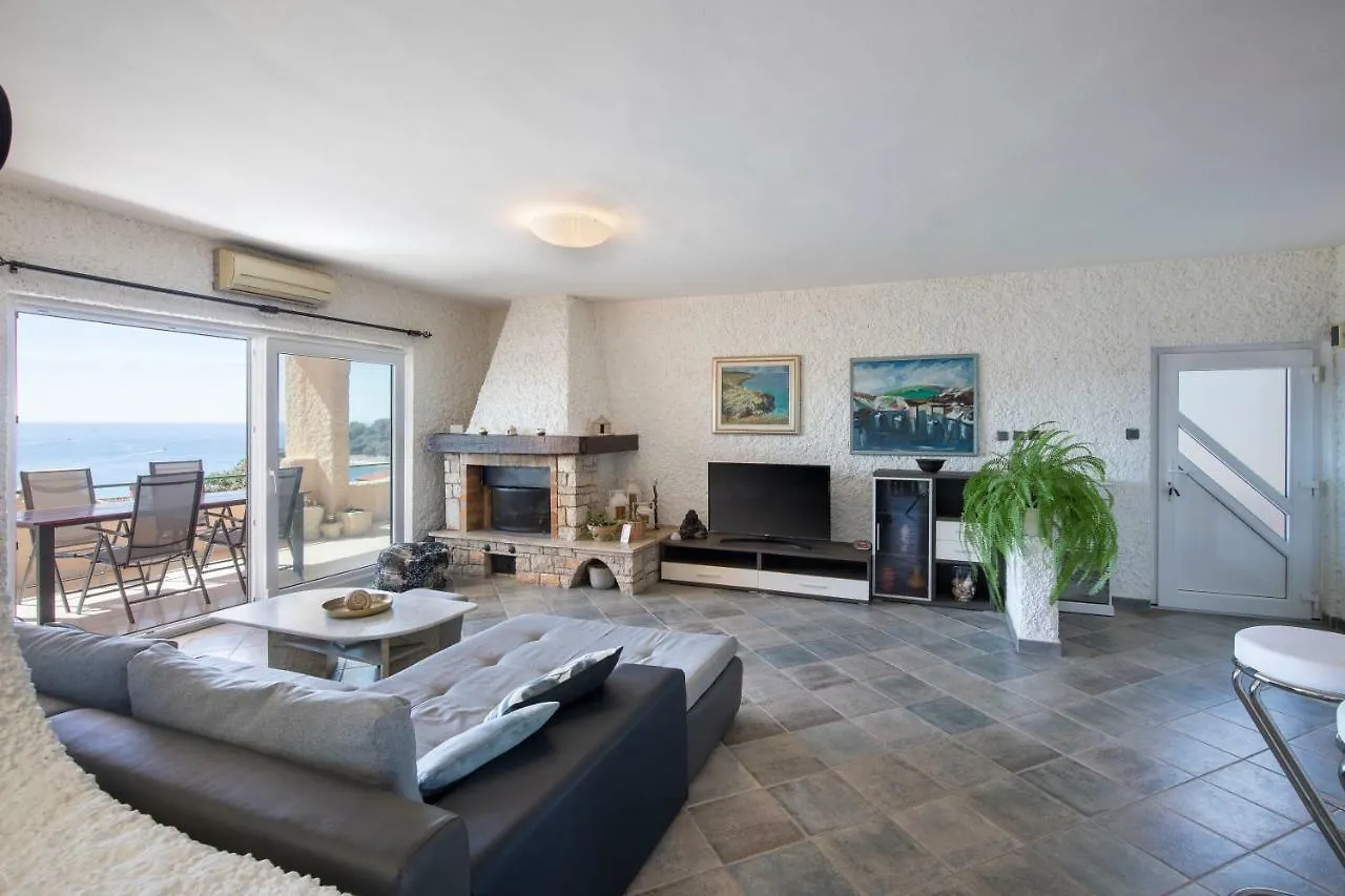 Horizont View Apartment Pola Croazia